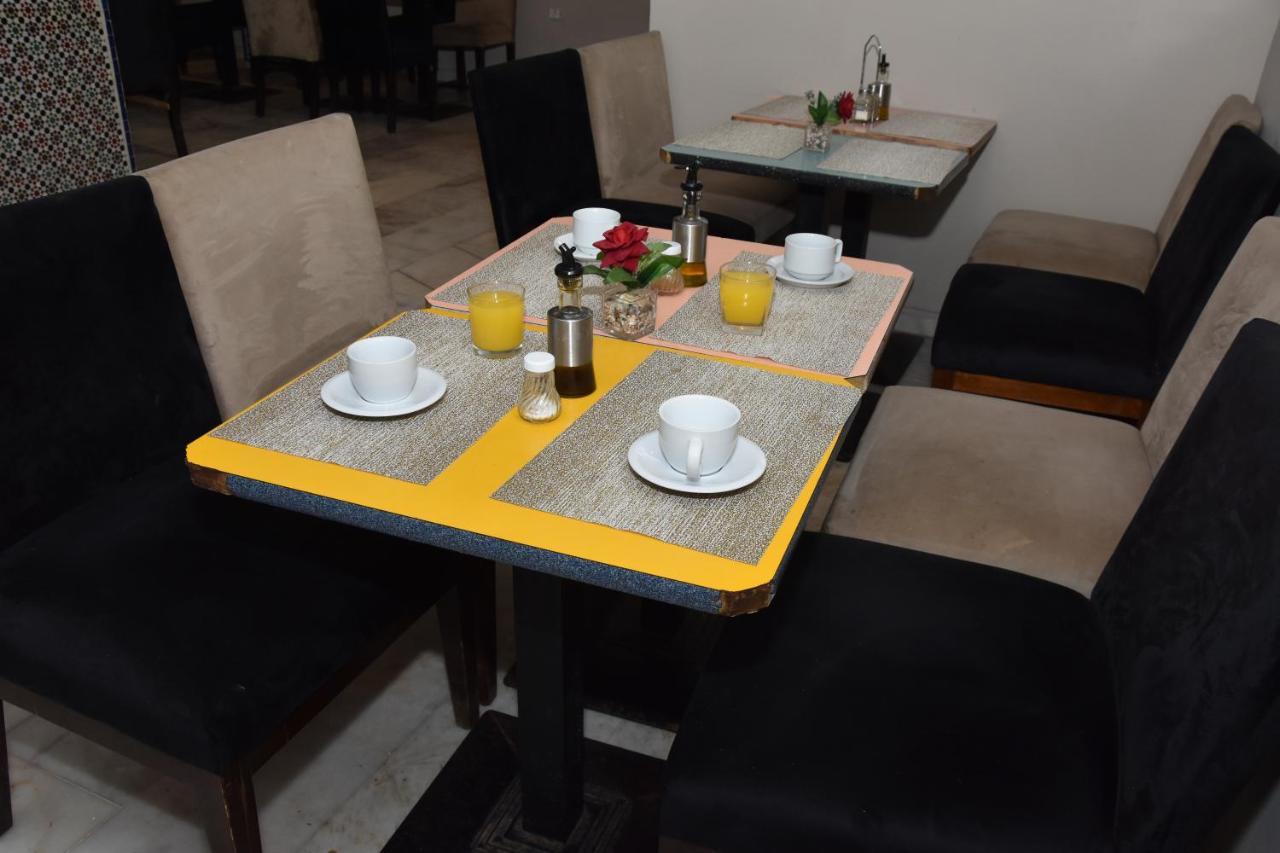Cade Hotel Casa Blanca