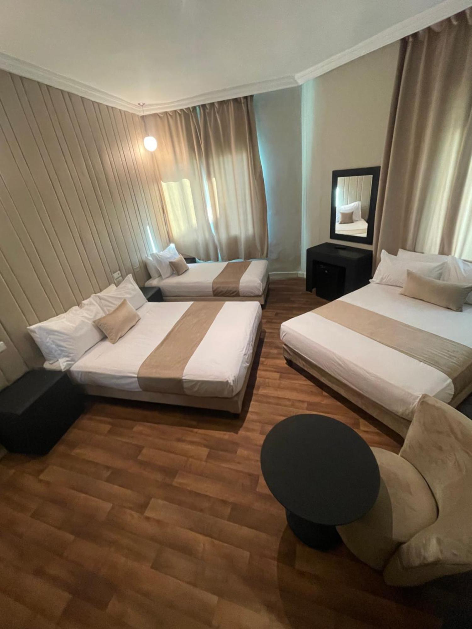 Cade Hotel 3*