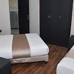 Cade Hotel